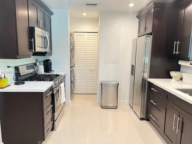 7901 NW 171st St -, Hialeah, FL 33015