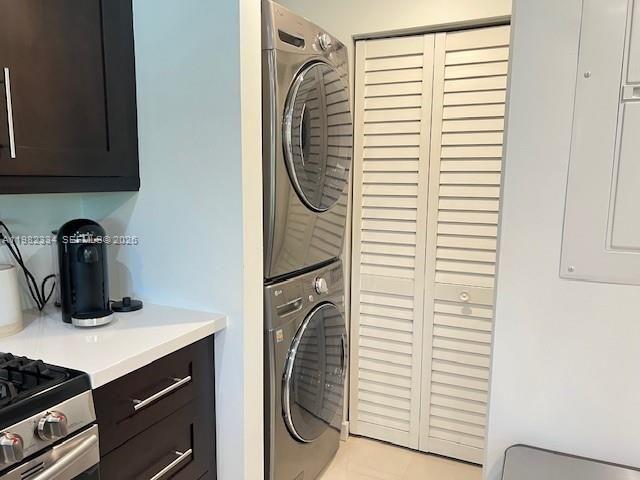 7901 NW 171st St -, Hialeah, FL 33015