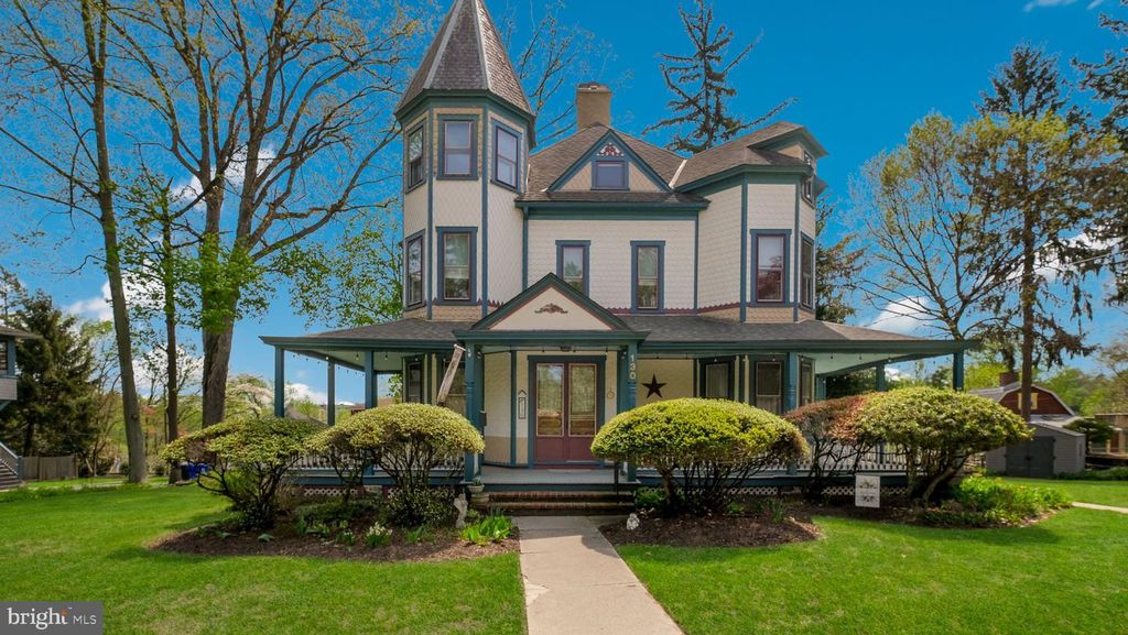 130 WOODLAND RD, Wyncote, PA 19095