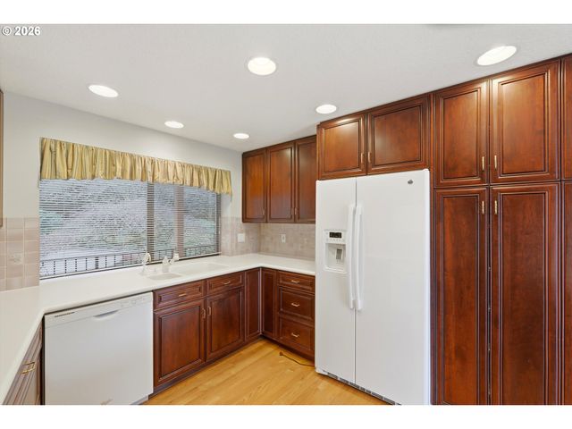 19700 Ne BROOKS Ln, Newberg, OR 97132