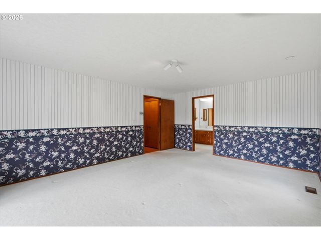 19700 Ne BROOKS Ln, Newberg, OR 97132