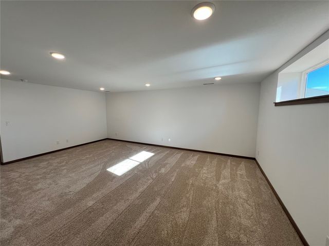 7007 Colpepper Drive SW, Cedar Rapids, IA 52404