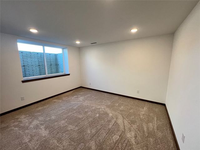 7007 Colpepper Drive SW, Cedar Rapids, IA 52404