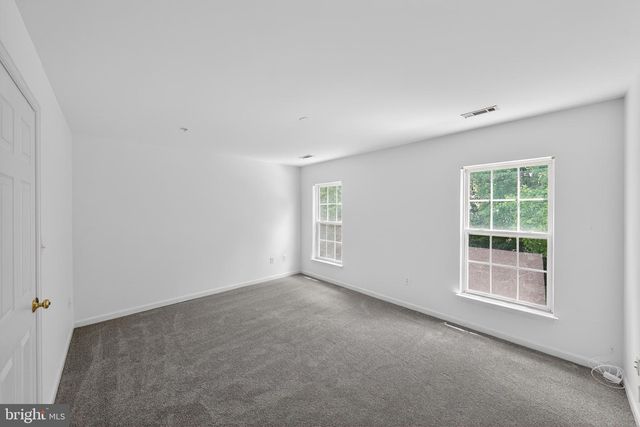 9200 FOX PARK RD, Clinton, MD 20735