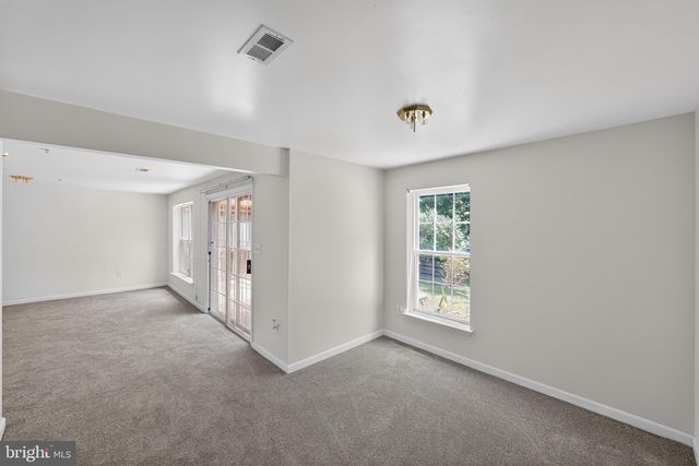 9200 FOX PARK RD, Clinton, MD 20735