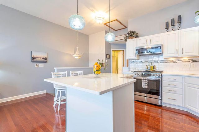 20 N Shore Drive, La Porte, IN 46350