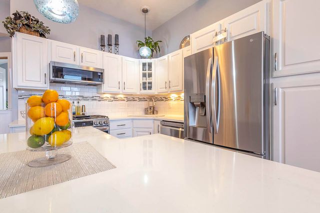 20 N Shore Drive, La Porte, IN 46350