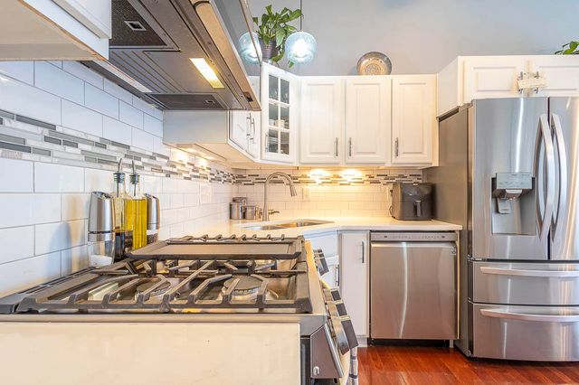 20 N Shore Drive, La Porte, IN 46350