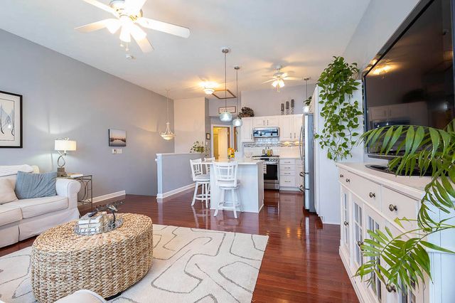 20 N Shore Drive, La Porte, IN 46350