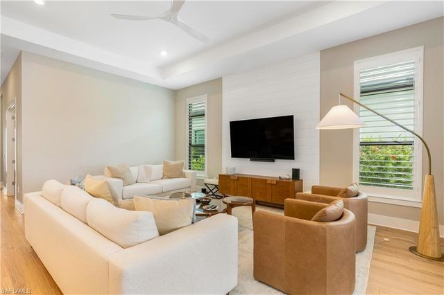 9552 Caymas TER, Naples, FL 34114