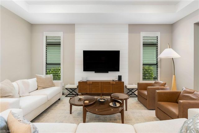 9552 Caymas TER, Naples, FL 34114