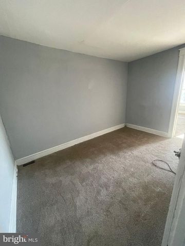 2702 W BALTIMORE ST, Baltimore, MD 21223