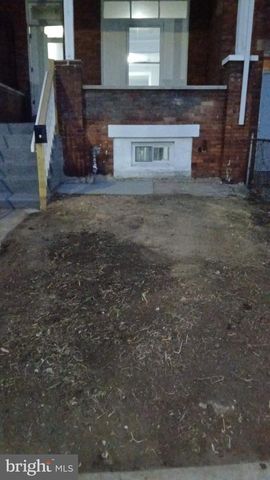2702 W BALTIMORE ST, Baltimore, MD 21223