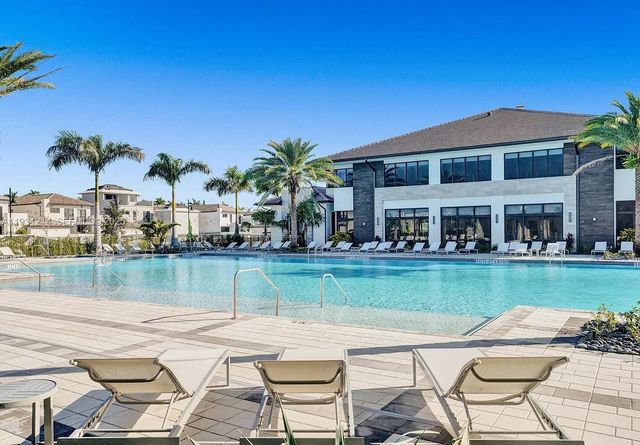 8273 NW 47th Ter, Doral, FL 33166