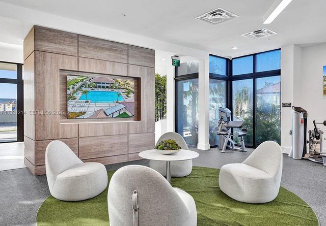 8273 NW 47th Ter, Doral, FL 33166