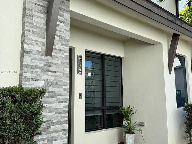 8273 NW 47th Ter, Doral, FL 33166