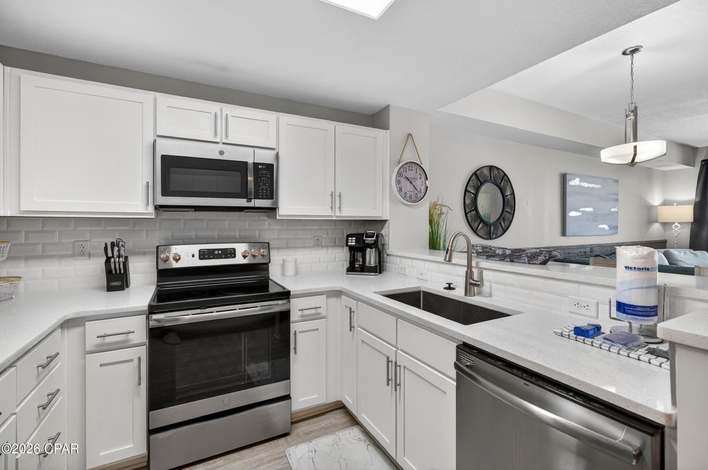 Image 14 of property listing at 15928 Front Beach Road 1911, Panama City Beach, FL 32413