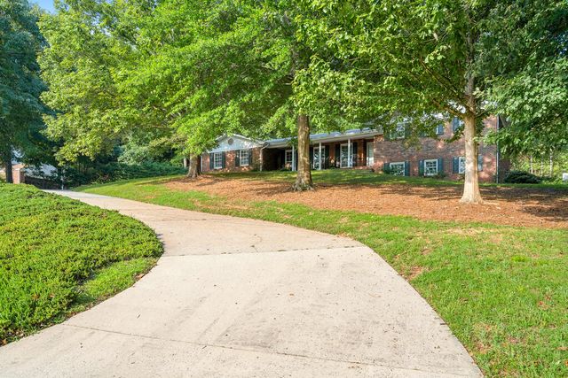 1101 Rocky Lane, Dalton, GA 30720