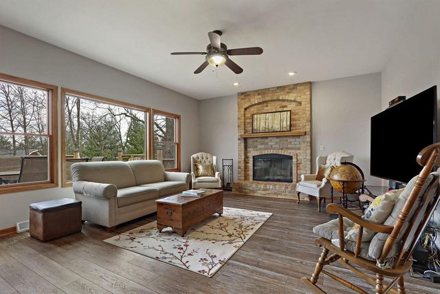 7219 284th AVENUE, Salem, WI 53168