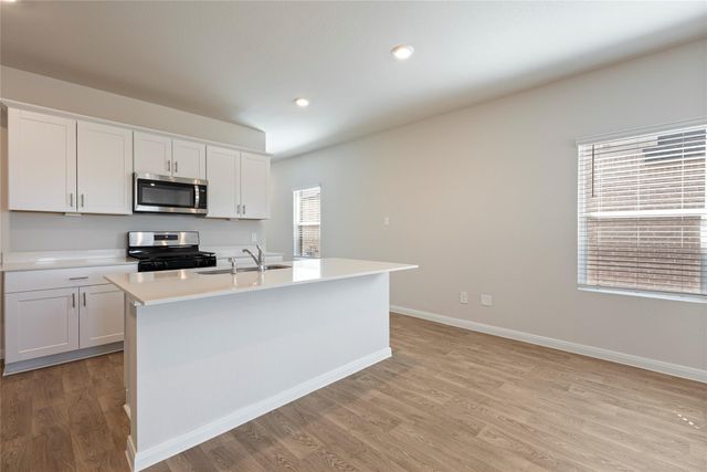 433 NEW ALBANY LN, San Marcos, TX 78666