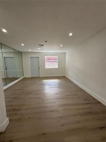 3610 SW 25th Ter 3612, Miami, FL 33133