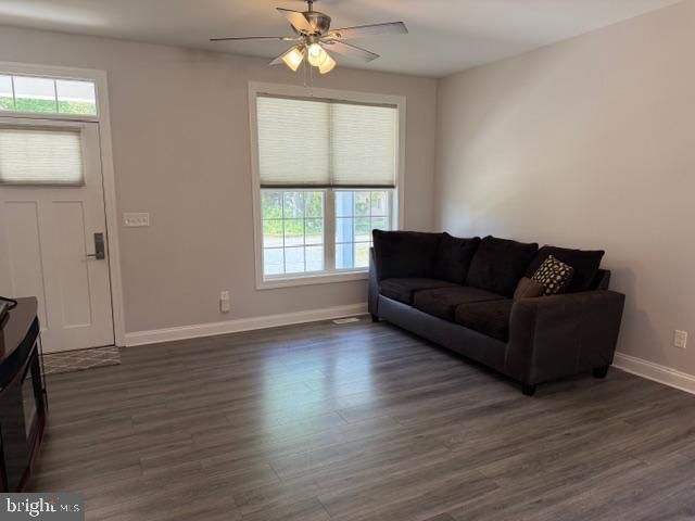 209 3RD ST, Crumpton, MD 21628