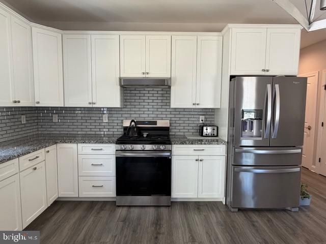 209 3RD ST, Crumpton, MD 21628