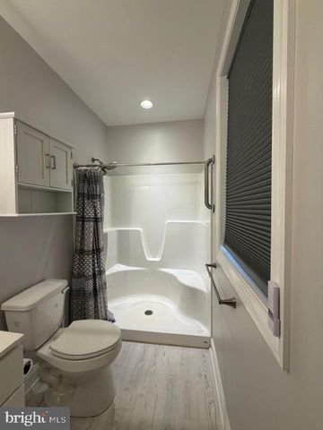 209 3RD ST, Crumpton, MD 21628
