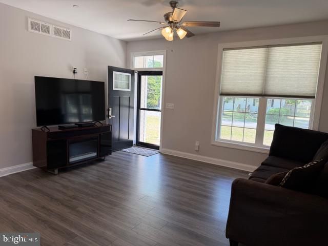 209 3RD ST, Crumpton, MD 21628