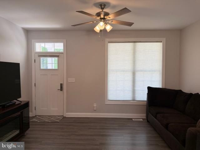209 3RD ST, Crumpton, MD 21628