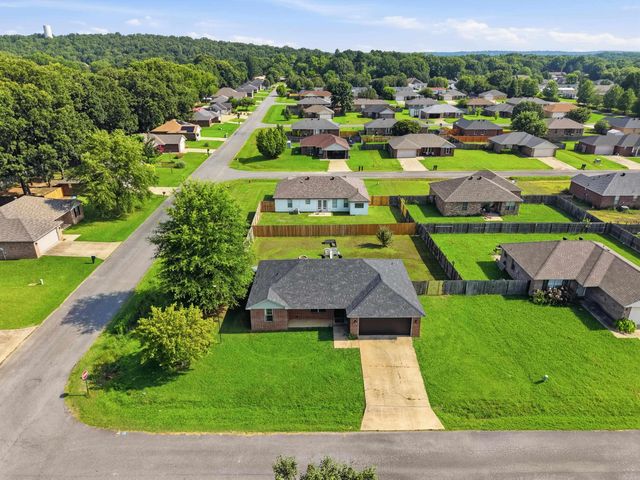 3300 Antietam Drive, Conway, AR 72032