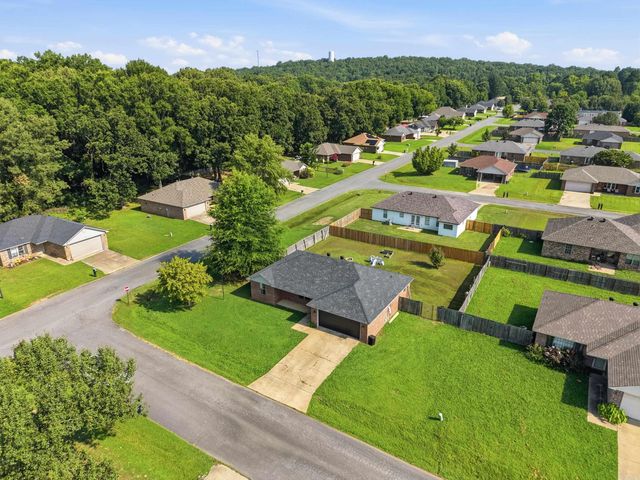 3300 Antietam Drive, Conway, AR 72032