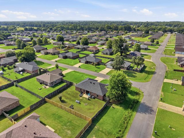 3300 Antietam Drive, Conway, AR 72032