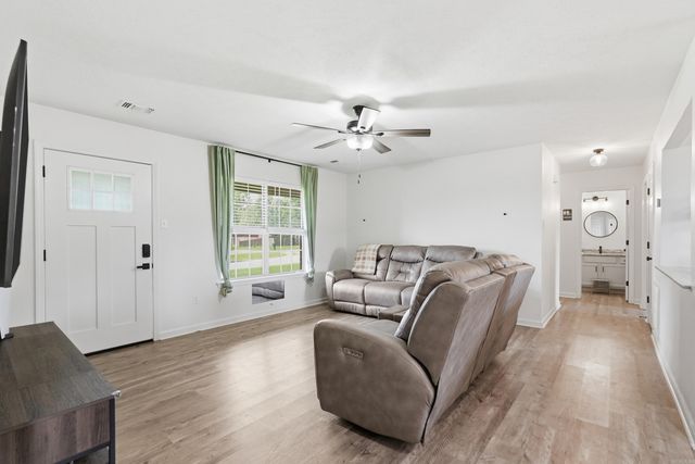 3300 Antietam Drive, Conway, AR 72032