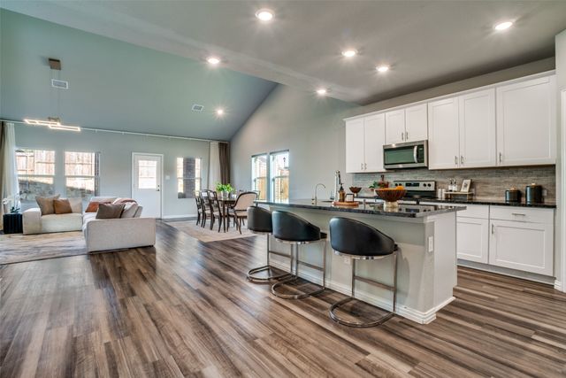 1900 Boulder Creek Trail, Melissa, TX 75454