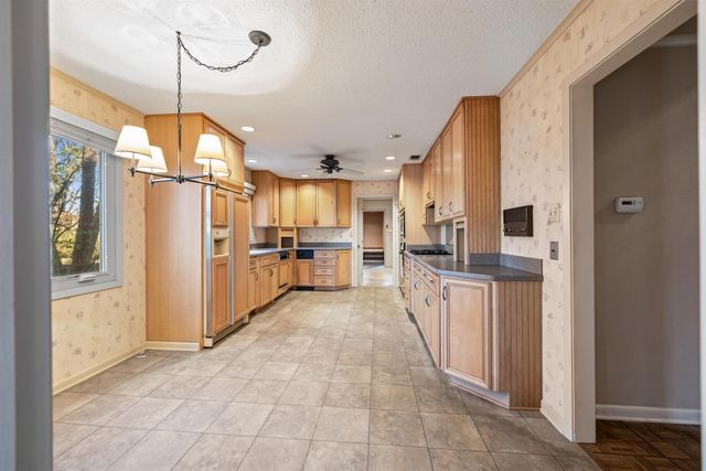 1342 FOX GRAPE CV, Germantown, TN 38138