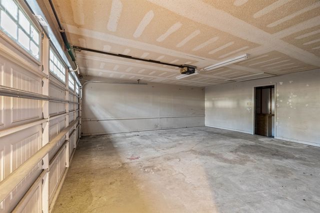 1342 FOX GRAPE CV, Germantown, TN 38138