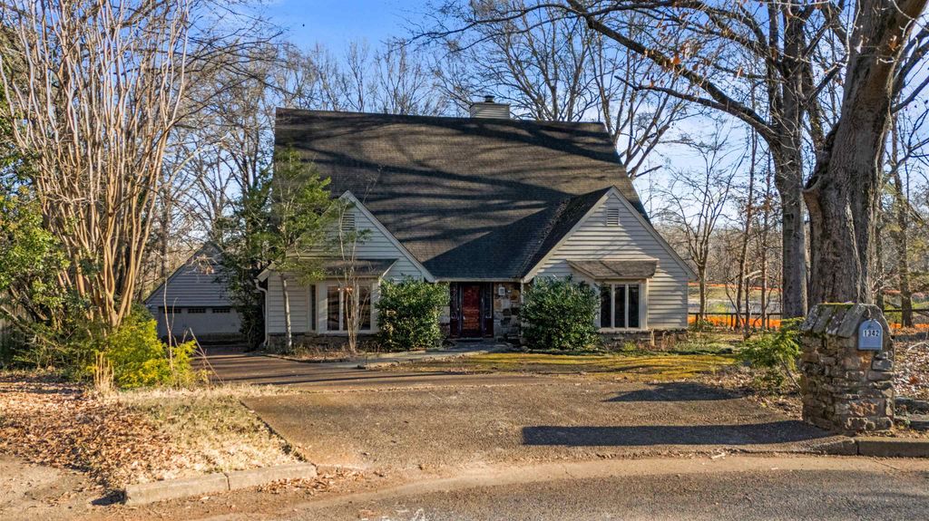 1342 FOX GRAPE CV, Germantown, TN 38138