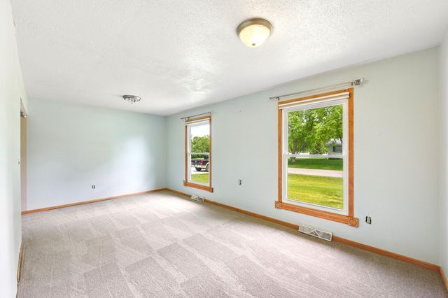 6286 Fairfax Trail, Warsaw, MN 55087