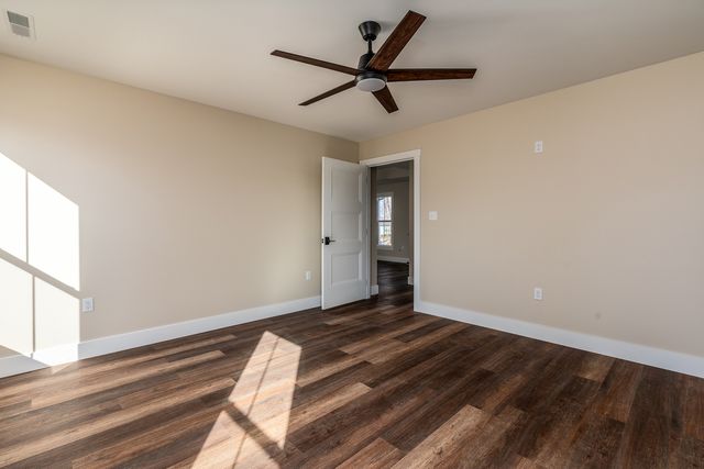 1200 S Vicksburg Street, Marion, IL 62959