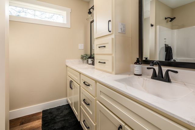 1200 S Vicksburg Street, Marion, IL 62959