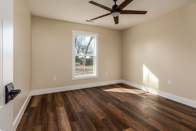 1200 S Vicksburg Street, Marion, IL 62959