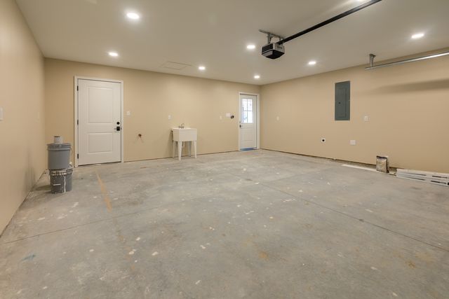 1200 S Vicksburg Street, Marion, IL 62959