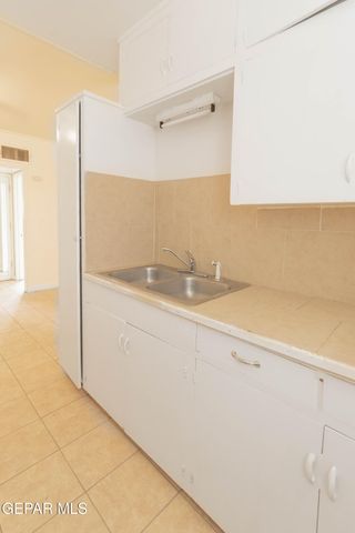 1210 N Florence Street 4, El Paso, TX 79902