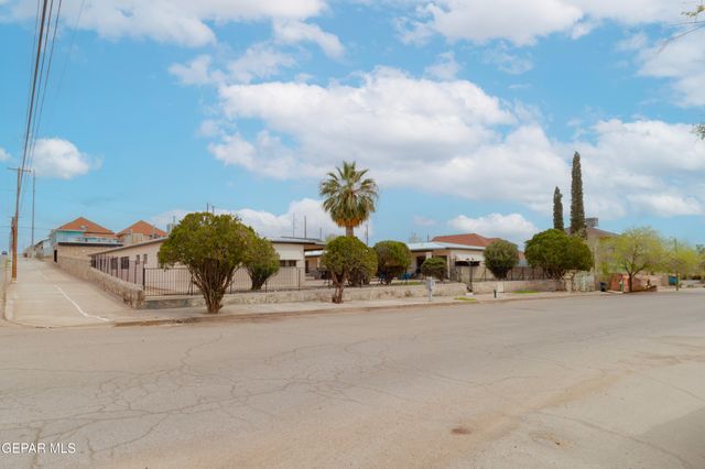 1210 N Florence Street 4, El Paso, TX 79902