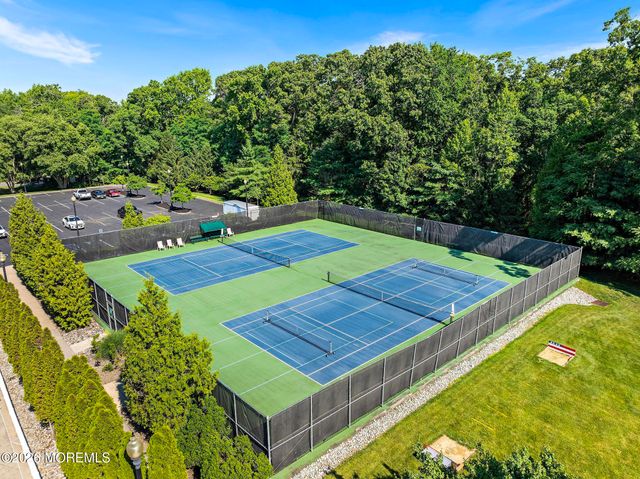 3 Halecrest Court, Freehold, NJ 07728