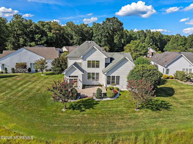 3 Halecrest Court, Freehold, NJ 07728