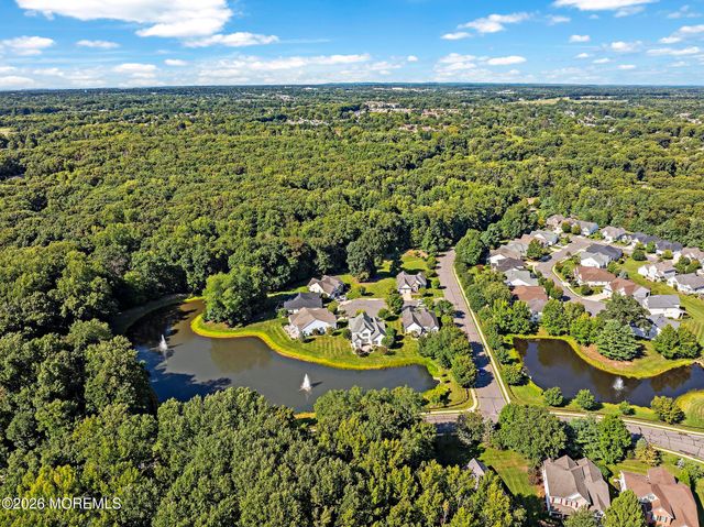 3 Halecrest Court, Freehold, NJ 07728
