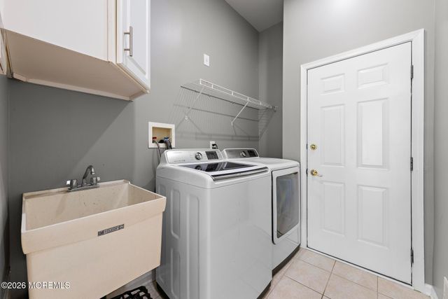3 Halecrest Court, Freehold, NJ 07728