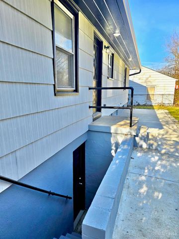 5940 Kenneth Avenue, Cincinnati, OH 45224